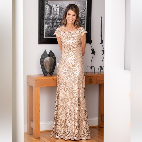 Anthropologie Tadashi Shoji Odette off shoulder sequin mesh column gown size 0 - Picture 2 of 4